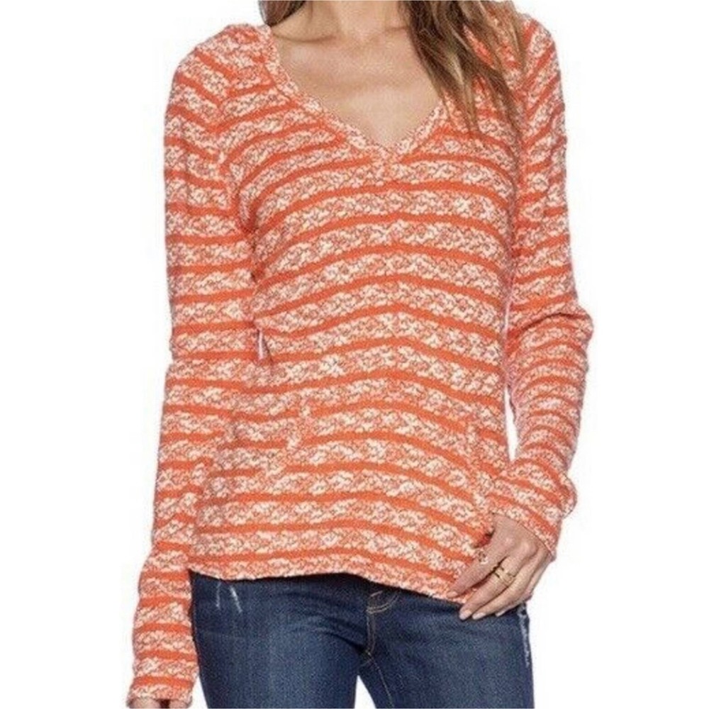 SANCTUARY Baja Hoodie Tee in Flame Hoodie Sweater
